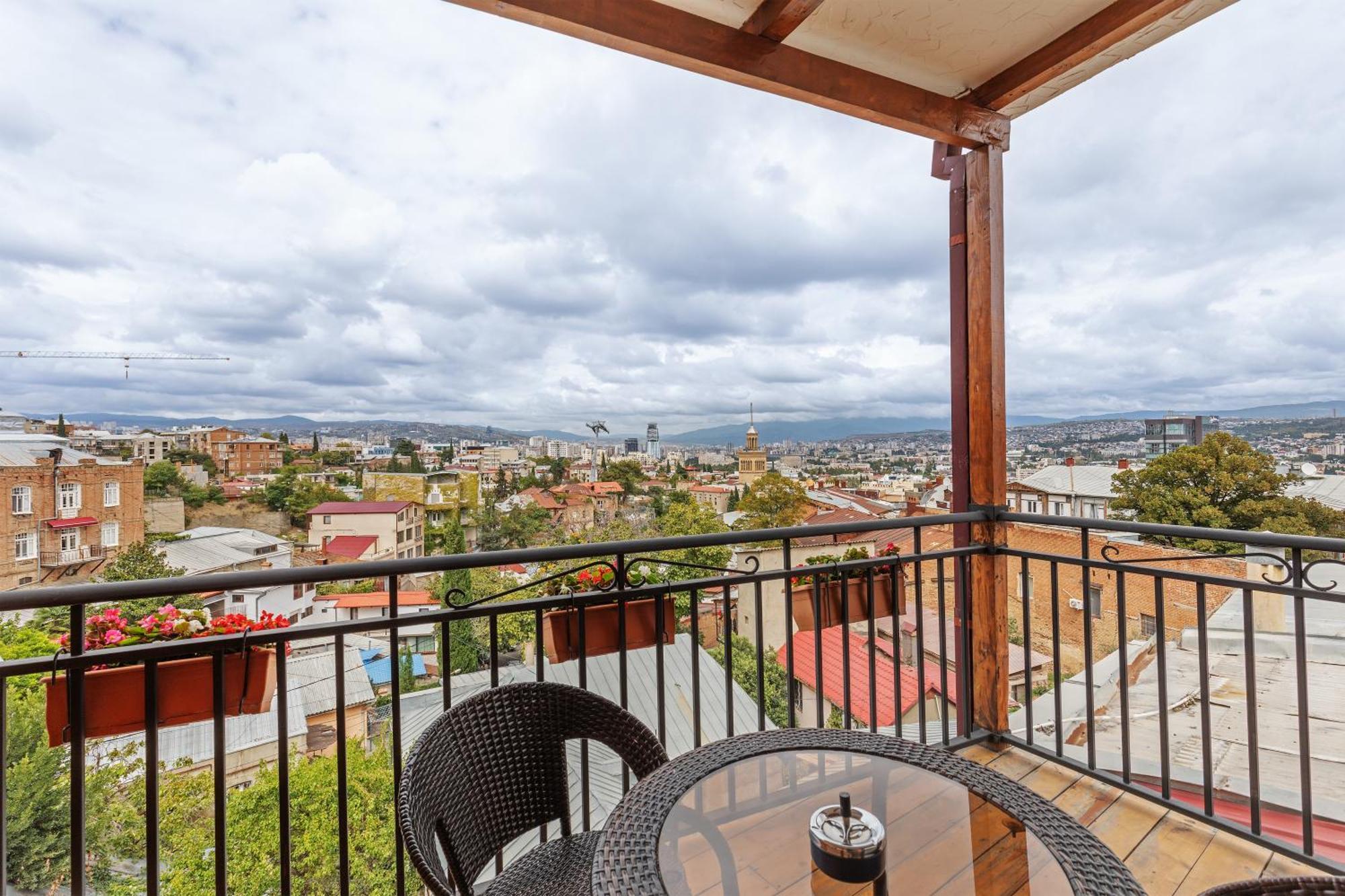 Honeymoon Apartments In Old Tbilisi Eksteriør billede